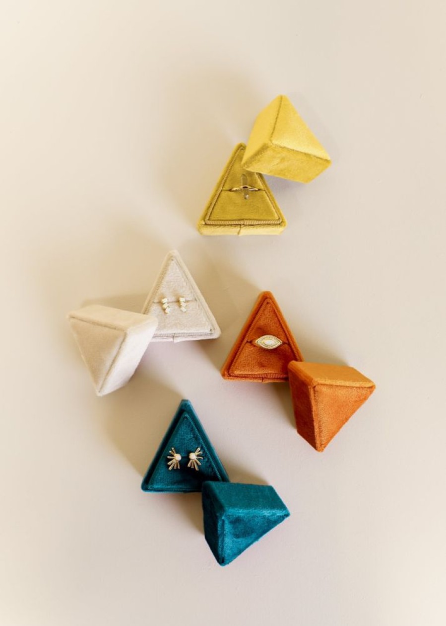 Jewelry jaxkelly | Triangle Velvet Jewelry Box